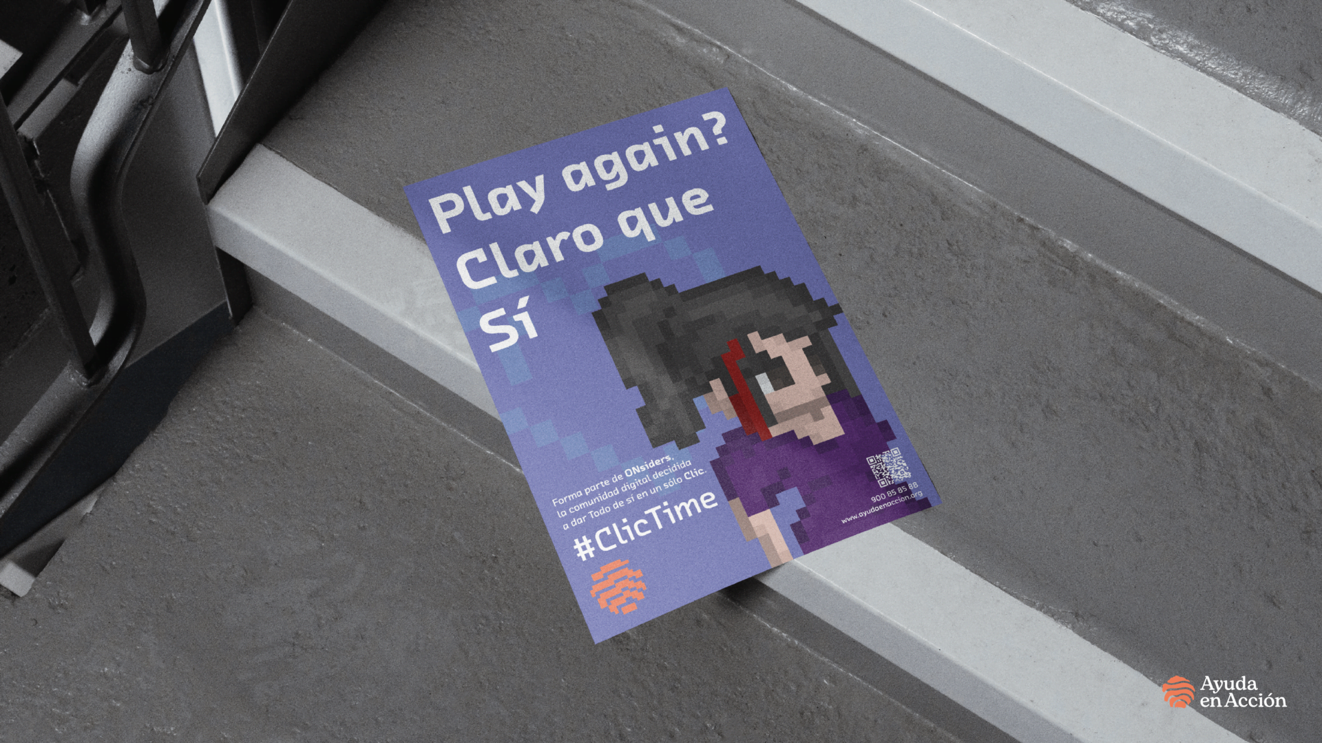 Mockup con un cartel A3 con un avatar pixel art de la campaña #ClicTime